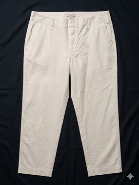 A New Day High Rise Women’s Cream pant Straight Hip and Thigh Regular Length